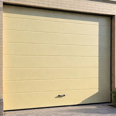 Секционные ворота DoorHan: сравниваем с другими брендами