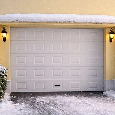 Секционные ворота для гаража: что это и почему они лучше распашных